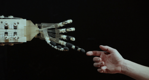 Un dispositivo robotico su misura per la riabilitazione della mano